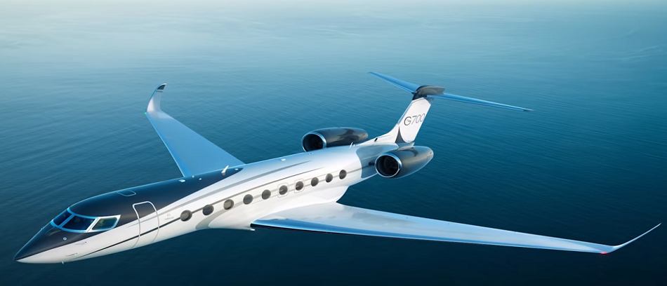 Private Jet Comparison Gulfstream G700 Bombardier G750