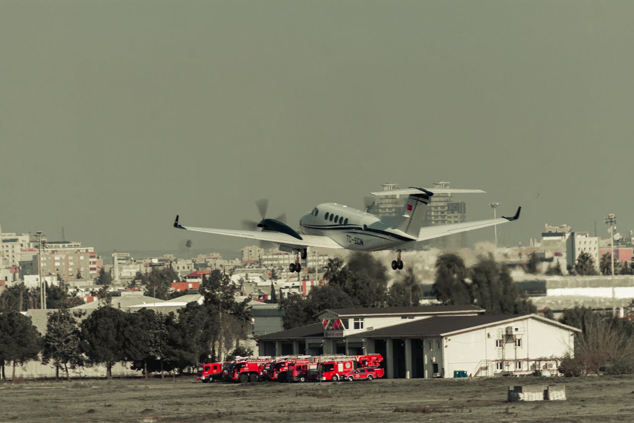 airports dangerous private jets