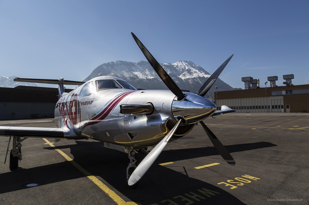 airports dangerous private jets