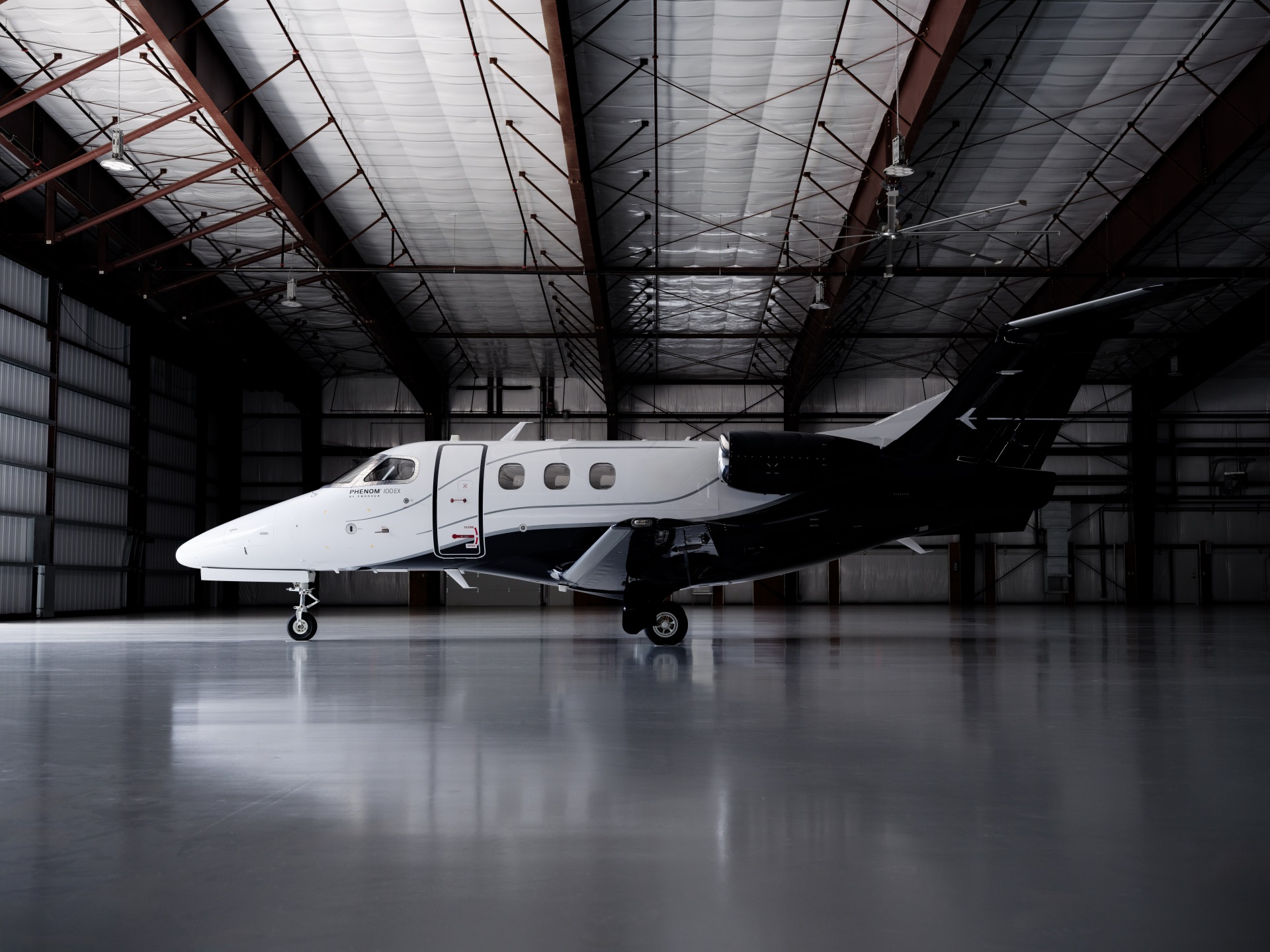 Embraer Phenom 100EV