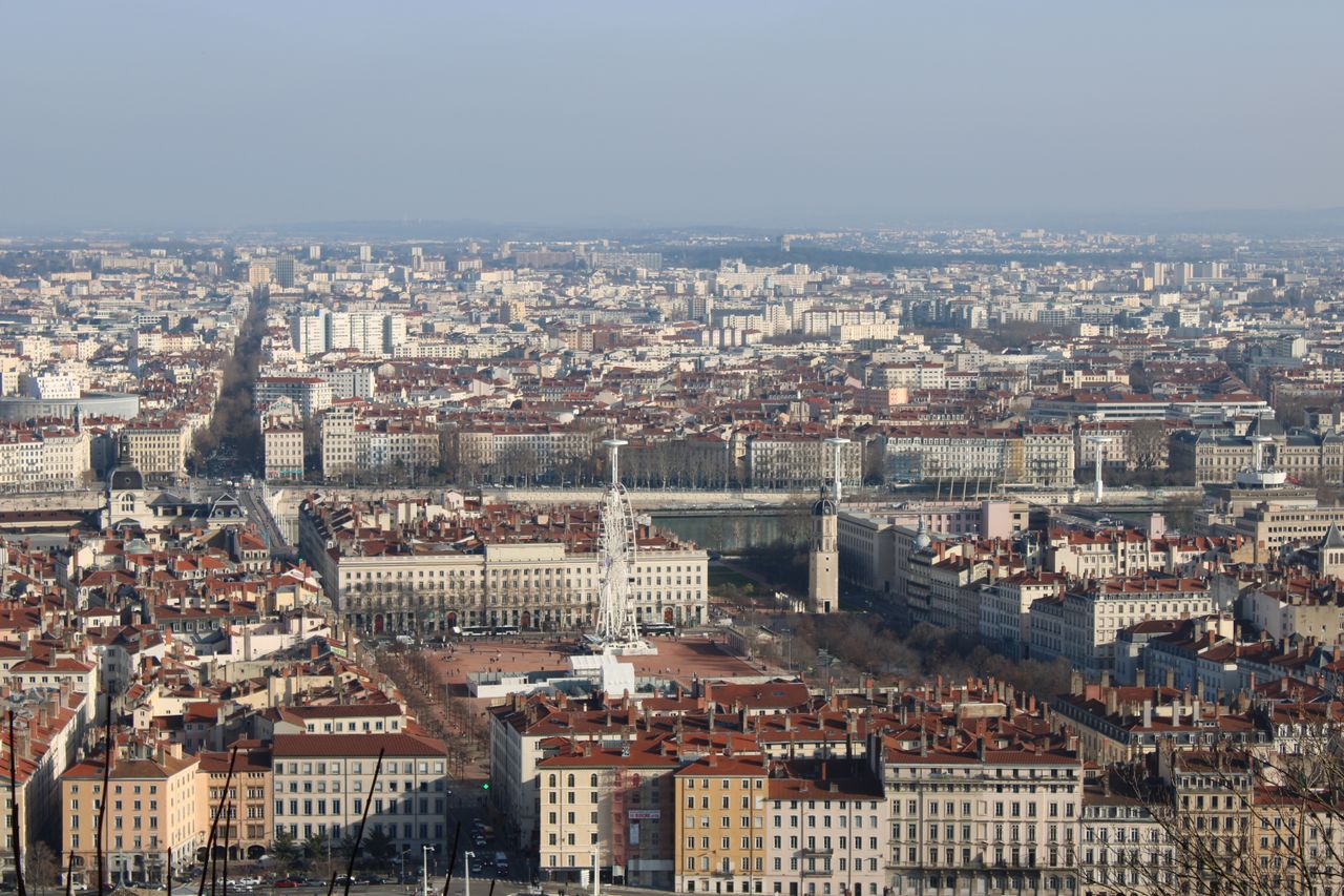 turbolenze jet privato Milano Lione