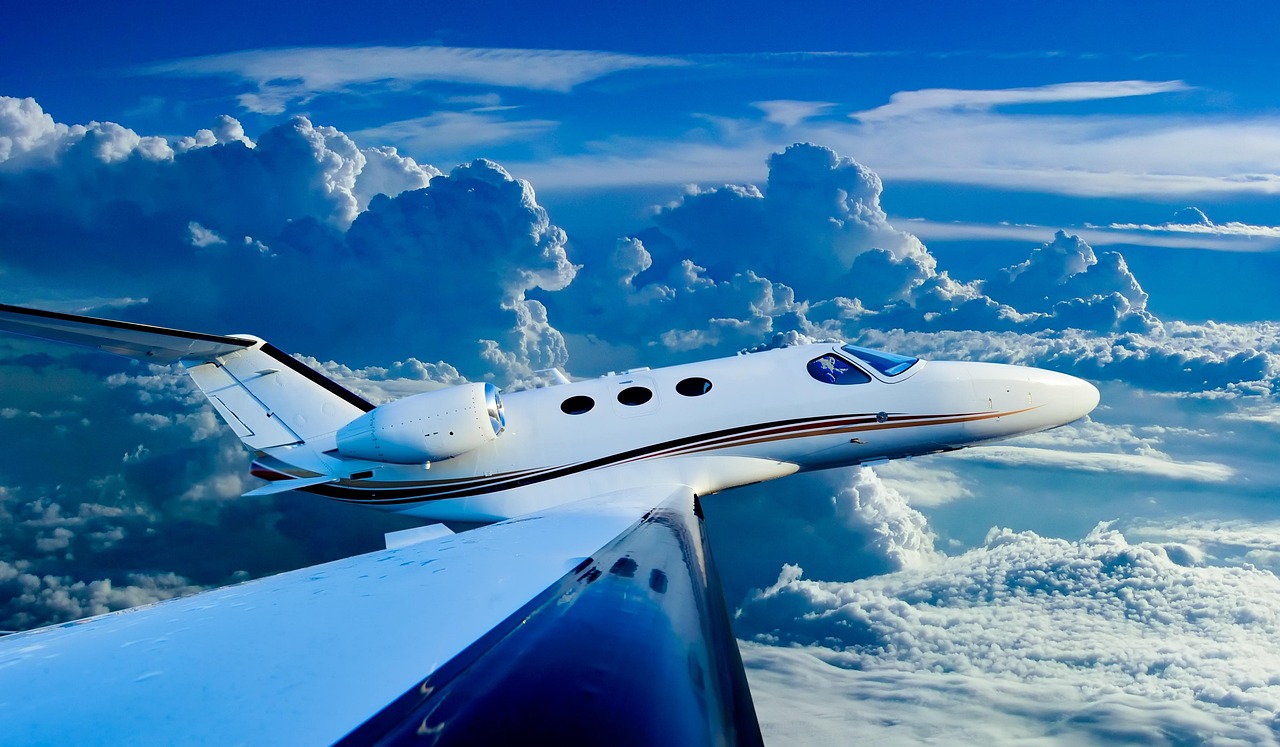 Turbolenze jet privato Milano Lione