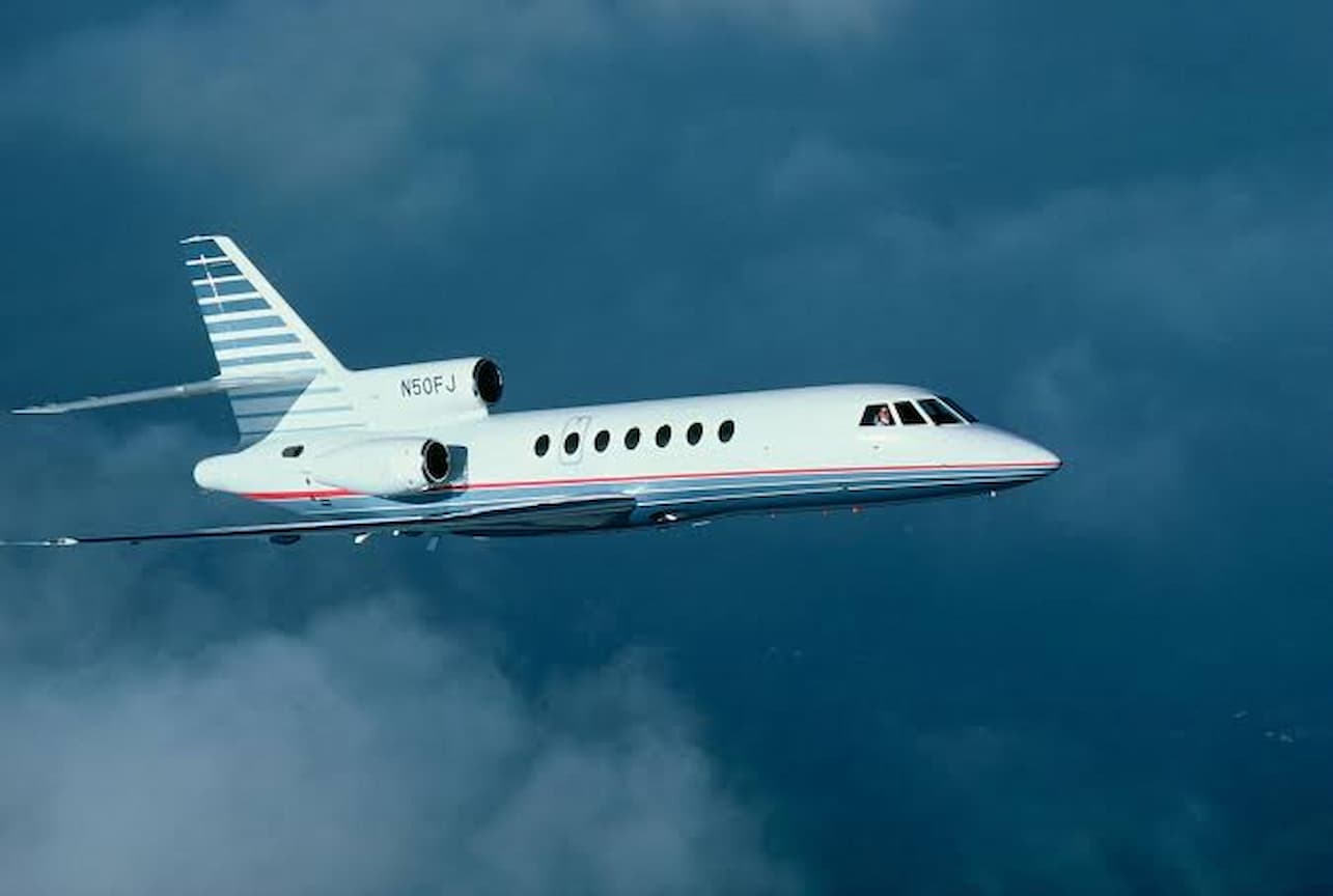 Un Dassault Falcon 50, uno degli aerei più vecchi ancora in servizio
